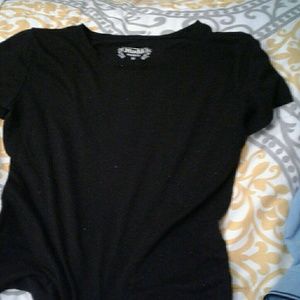 A black tshirt
